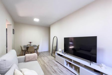 Apartamento à venda com 53m², 2 quartos e 1 vaga Apartamento à venda com 53m², 2 quartos e 1 vagaSala