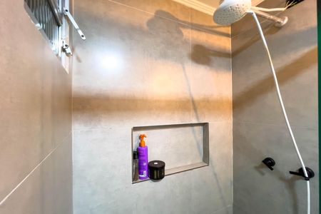 Apartamento à venda com 53m², 2 quartos e 1 vaga Apartamento à venda com 53m², 2 quartos e 1 vagaBanheiro