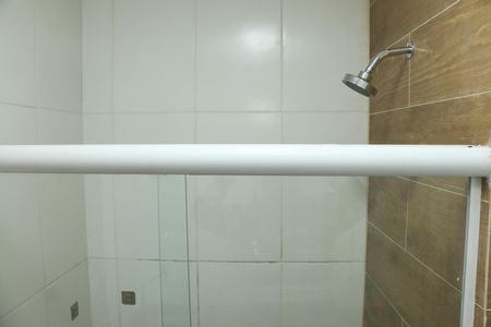 Banheiro de apartamento para alugar com 2 quartos, 100m² em Ouro Verde, Nova Iguaçu