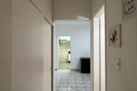 Corredor de apartamento para alugar com 1 quarto, 53m² em Pompéia, Santos