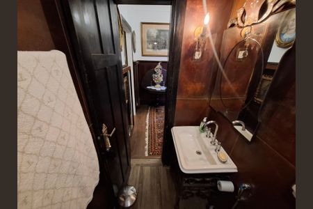 Casa à venda com 1040m², 7 quartos e 3 vagasBanheiro 2