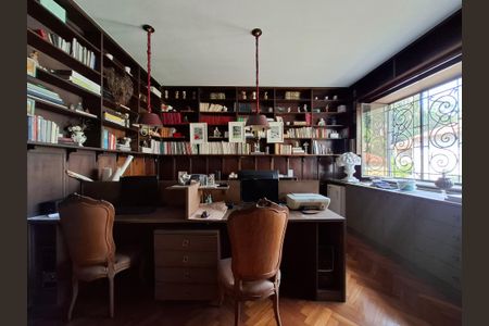 Casa à venda com 1040m², 7 quartos e 3 vagasSala 1