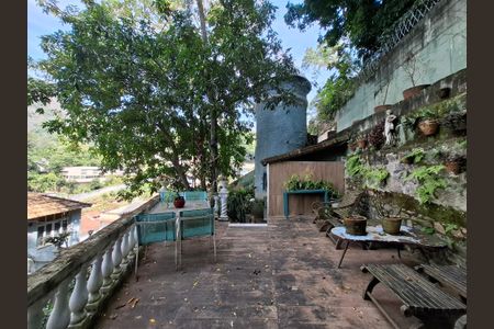 Casa à venda com 1040m², 7 quartos e 3 vagasÁrea Externa