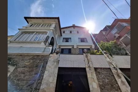 Casa à venda com 1040m², 7 quartos e 3 vagasFachada