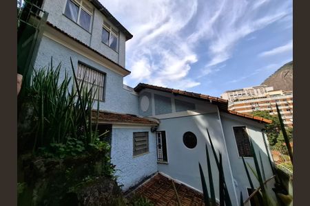 Casa à venda com 1040m², 7 quartos e 3 vagasÁrea Área Externa