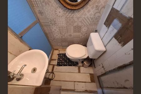 Casa à venda com 1040m², 7 quartos e 3 vagasBanheiro da suíte