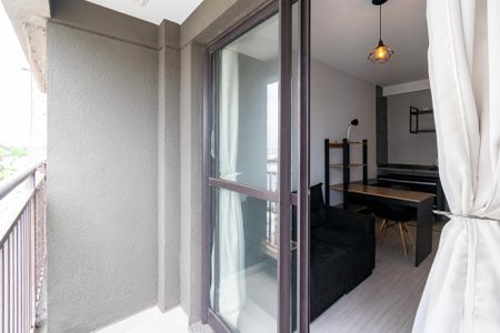 Apartamento à venda com 30m², 1 quarto e sem vaga Apartamento à venda com 30m², 1 quarto e sem vagaSacada
