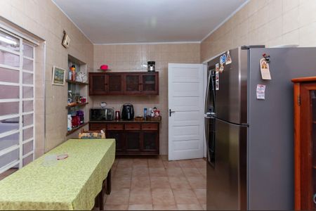 Casa à venda com 158m², 3 quartos e 6 vagas Casa à venda com 158m², 3 quartos e 6 vagasCozinha