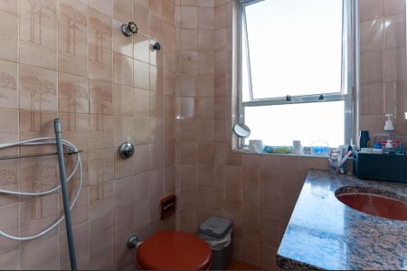 Casa à venda com 158m², 3 quartos e 6 vagas Casa à venda com 158m², 3 quartos e 6 vagasBanheiro Social