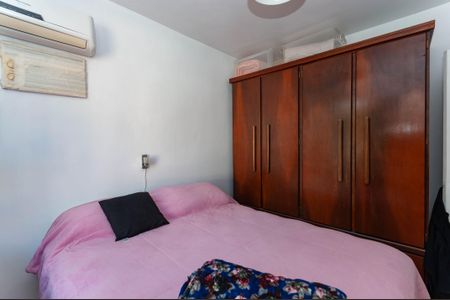 Casa à venda com 158m², 3 quartos e 6 vagas Casa à venda com 158m², 3 quartos e 6 vagasQuarto 1