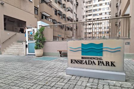 Fachada de apartamento à venda com 2 quartos, 129m² em Centro, Niterói