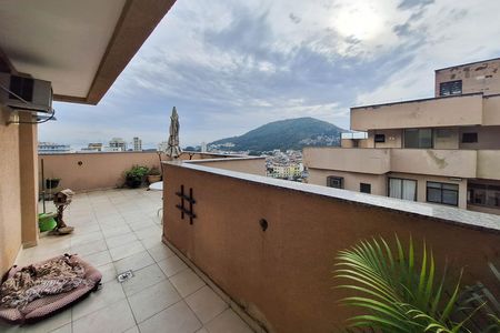Apartamento à venda com 129m², 2 quartos e 2 vagas Apartamento à venda com 129m², 2 quartos e 2 vagasCobertura