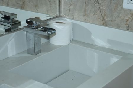 Casa de condomínio para alugar com 110m², 3 quartos e 2 vagasBanheiro Social