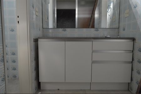 Casa para alugar com 336m², 5 quartos e 4 vagasBanheiro Social