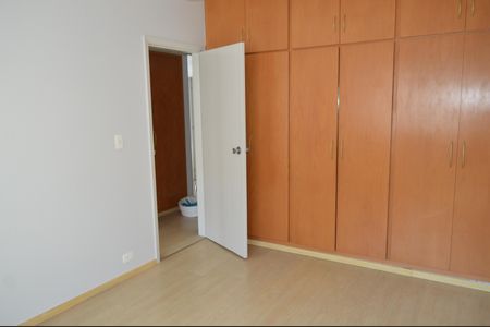 Casa para alugar com 336m², 5 quartos e 4 vagasQuarto 1