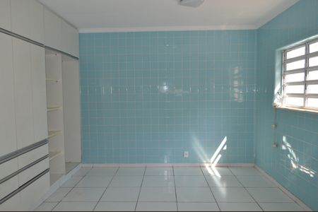 Casa para alugar com 336m², 5 quartos e 4 vagasCozinha