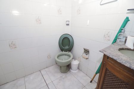 Casa para alugar com 200m², 3 quartos e 2 vagasBanheiro social