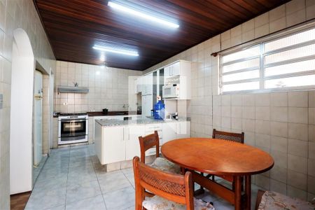 Casa para alugar com 200m², 3 quartos e 2 vagasCozinha
