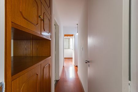 Apartamento à venda com 77m², 3 quartos e 1 vaga Apartamento à venda com 77m², 3 quartos e 1 vagaCorredor