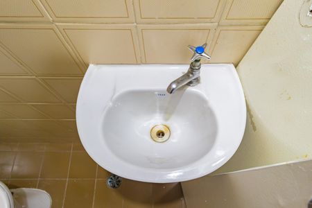 Apartamento à venda com 77m², 3 quartos e 1 vaga Apartamento à venda com 77m², 3 quartos e 1 vagaBanheiro de Serviço