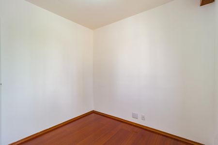 Apartamento à venda com 77m², 3 quartos e 1 vaga Apartamento à venda com 77m², 3 quartos e 1 vagaQuarto 2