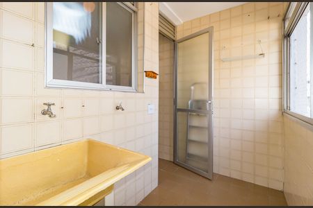 Apartamento à venda com 77m², 3 quartos e 1 vaga Apartamento à venda com 77m², 3 quartos e 1 vagaÁrea de Serviço
