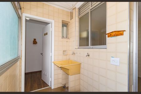 Apartamento à venda com 77m², 3 quartos e 1 vaga Apartamento à venda com 77m², 3 quartos e 1 vagaÁrea de Serviço
