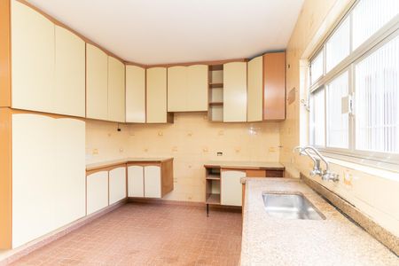 Casa à venda com 91m², 3 quartos e 2 vagasCozinha