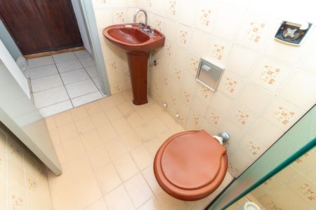 Casa à venda com 91m², 3 quartos e 2 vagasBanheiro Social