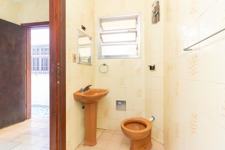 Casa à venda com 91m², 3 quartos e 2 vagasBanheiro de Serviço