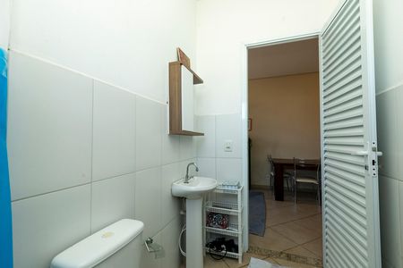 BANHEIRO de kitnet/studio para alugar com 1 quarto, 35m² em Jardim Bela Vista, Campinas