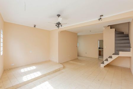 Casa à venda com 210m², 3 quartos e sem vagaSala