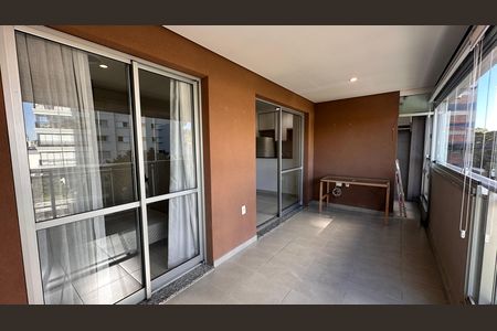 Varanda da sala de apartamento à venda com 1 quarto, 53m² em Campo Belo, São Paulo