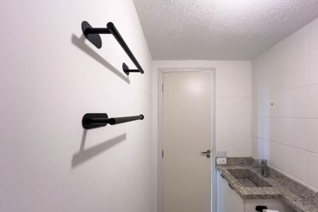 Apartamento à venda com 36m², 2 quartos e 1 vaga Apartamento à venda com 36m², 2 quartos e 1 vagaBanheiro