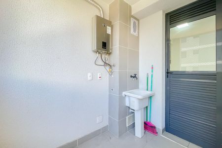Área de Serviço de apartamento para alugar com 2 quartos, 48m² em Centro, Osasco