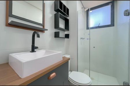 Banheiro de apartamento para alugar com 2 quartos, 48m² em Centro, Osasco