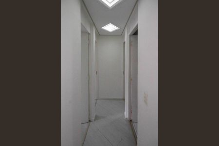 Corredor de apartamento para alugar com 3 quartos, 60m² em Vila Prudente, São Paulo