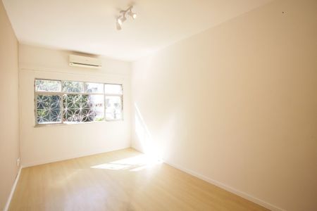 Sala de apartamento para alugar com 2 quartos, 59m² em Freguesia, Rio de Janeiro