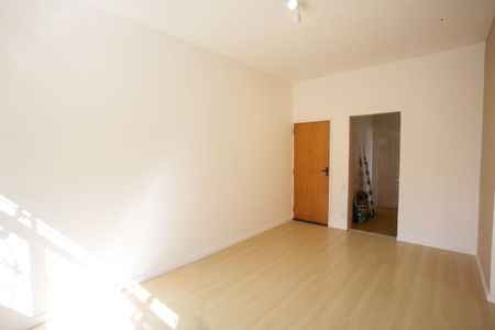 Sala de apartamento para alugar com 2 quartos, 59m² em Freguesia, Rio de Janeiro