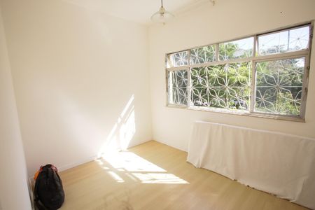 Quarto 2 de apartamento para alugar com 2 quartos, 59m² em Freguesia, Rio de Janeiro