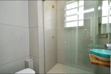 Apartamento para alugar com 55m², 2 quartos e sem vaga Apartamento para alugar com 55m², 2 quartos e sem vagaBanheiro Social