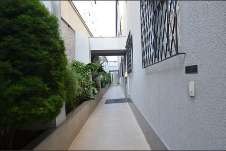 Apartamento para alugar com 55m², 2 quartos e sem vaga Apartamento para alugar com 55m², 2 quartos e sem vagaEntrada