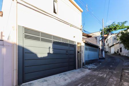 Casa para alugar com 25m², 1 quarto e sem vaga Casa para alugar com 25m², 1 quarto e sem vagaFachada