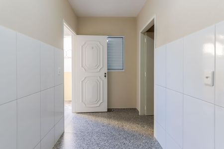 Cozinha de casa para alugar com 1 quarto, 25m² em Rio Pequeno, São Paulo