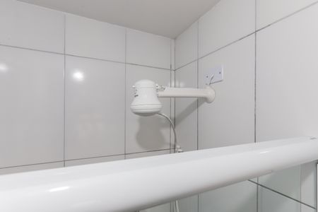 Banheiro de casa para alugar com 1 quarto, 25m² em Rio Pequeno, São Paulo