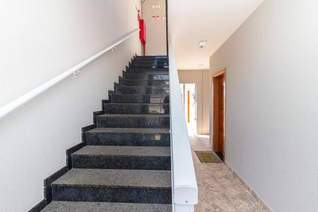 Apartamento à venda com 41m², 2 quartos e 1 vagaEscada