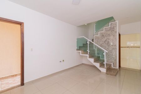 Sala de casa para alugar com 3 quartos, 150m² em Penha de França, São Paulo