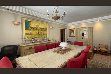 Apartamento à venda com 222m², 3 quartos e 2 vagas Apartamento à venda com 222m², 3 quartos e 2 vagasSala de Jantar
