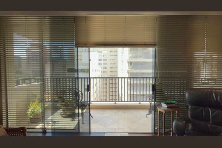 Varanda de apartamento à venda com 3 quartos, 222m² em Jardim Paulista, São Paulo