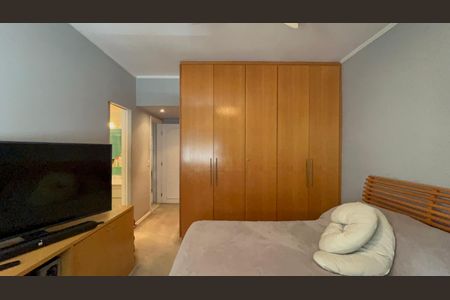 Apartamento à venda com 222m², 3 quartos e 2 vagas Apartamento à venda com 222m², 3 quartos e 2 vagasSuíte 1